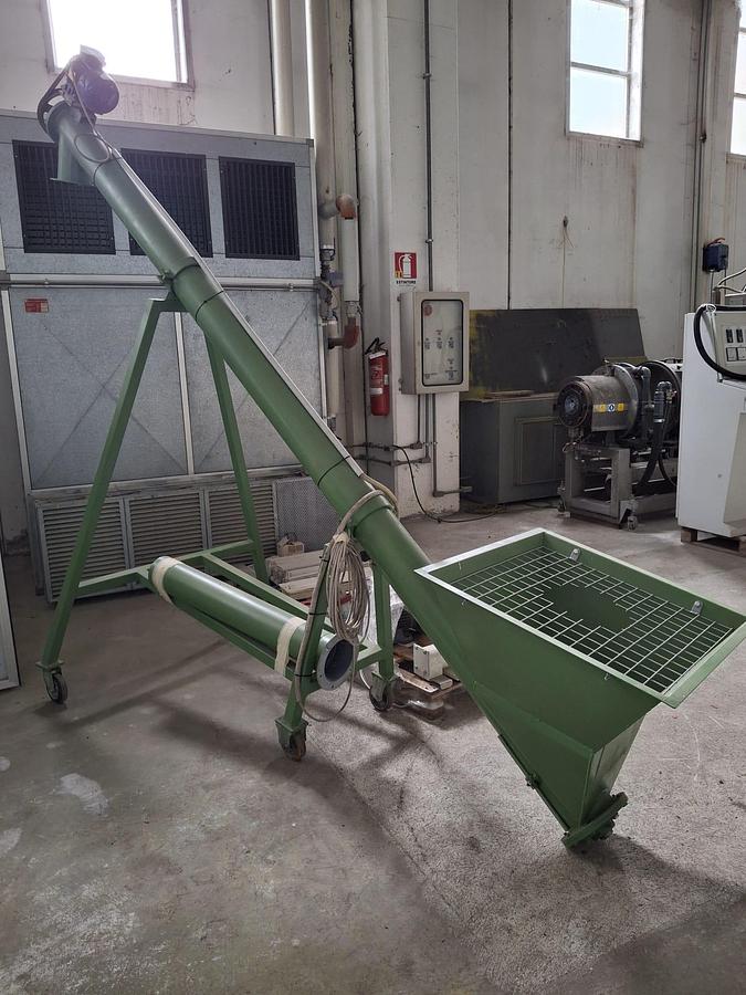 GERMANPLAST screw conveyor with hopper