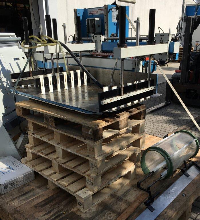 Schneider Engineering Modell 1058 Schneidemaschinen