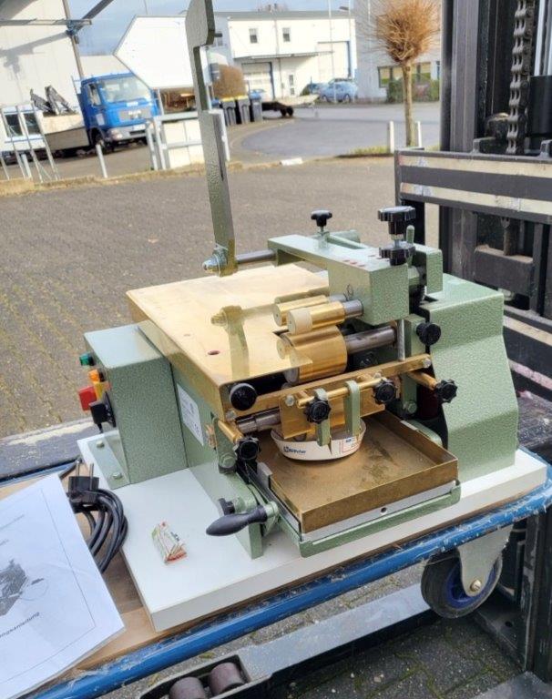 Sumbel Coronel 60 Anleimmaschine