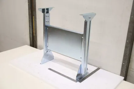SOCO SYSTEM Breite 475 mm Höhe 535 bis 900 mm Untergestell – RESALE