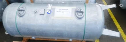 Boge Behälter_11 bar_1000 liter_stehend_verzinkt_New fr Behälter – RESALE