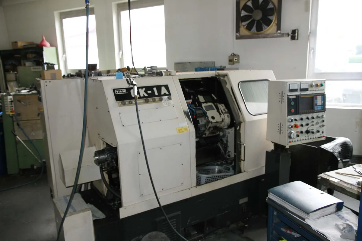 YAM CK-1A CNC Drehmaschine