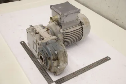 Nord SK 2080A-80 L/4 Getriebemotor 0,75 kW 135 U/min – RESALE