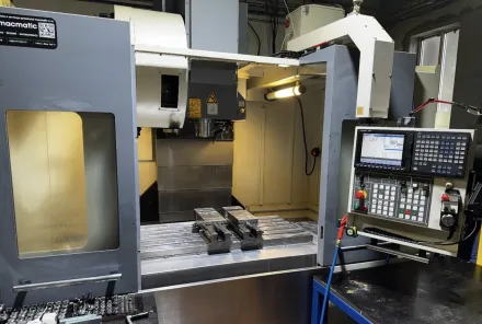Akira Seiki SV 1150 CNC – RESALE