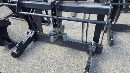 Big Adapter Merlo ZM2 auf Dreip... Adapter Merlo ZM2 auf Dreipunkt Aufnahme – RESALE