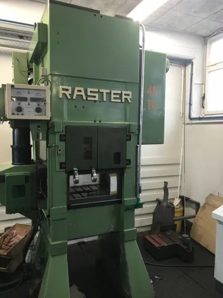 Raster 45/550 SL-4S Stanzautomat – RESALE