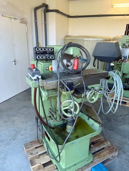 Hermle/Deckel FW 801/FW 710/FP 2 Fräsmaschine – RESALE
