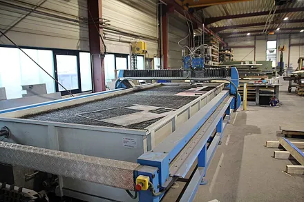 Knuth Hydrojet 6020rasiv Wasserstrahlschneidanlage – RESALE