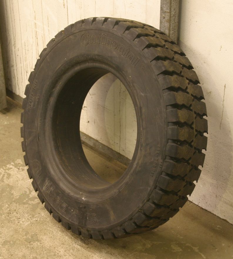Continental 7.00-15 SC10 Vollgummi Reifen