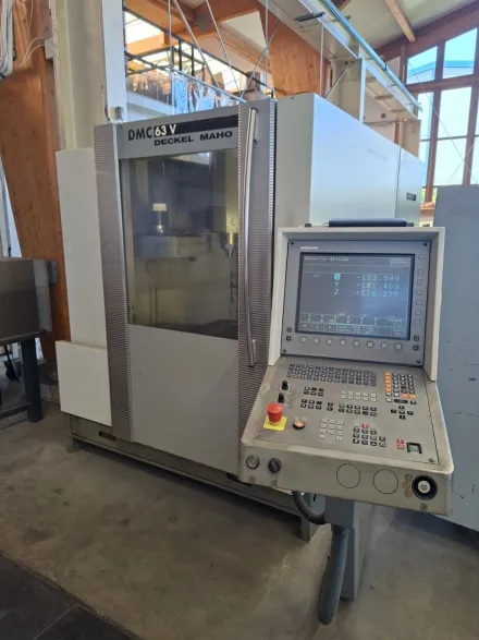 Deckel DMC 63 V Bearbeitungszentrum - Vertikal – RESALE