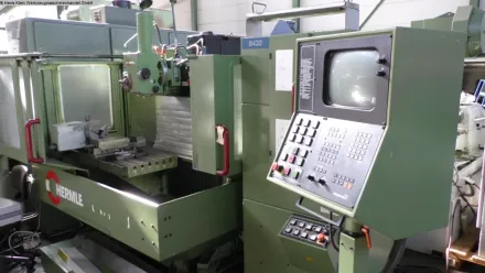 Hermle UWF 851 Werkzeugfräsmaschine - Universal – RESALE