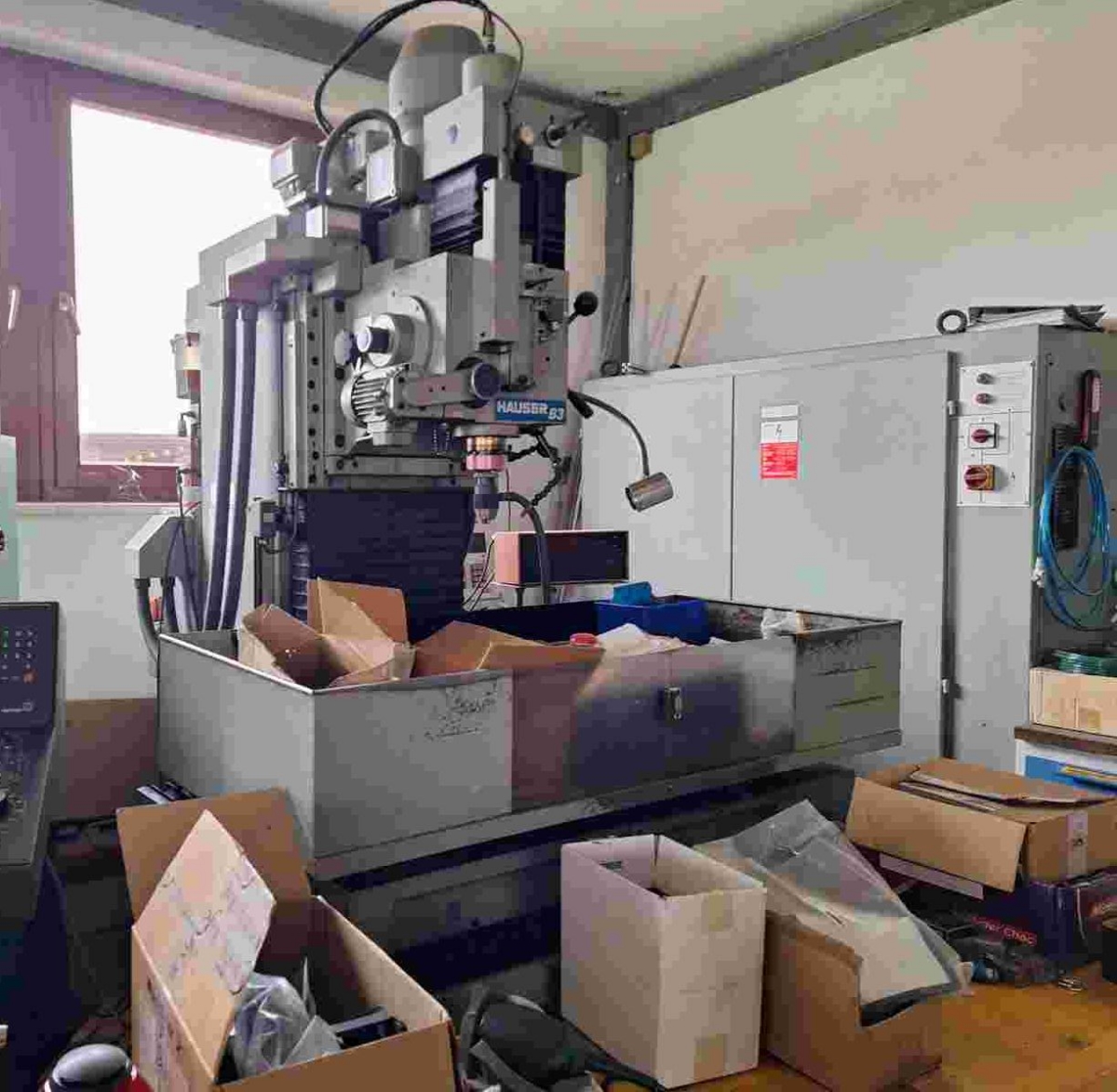 HAUSER B3 CNC 211 Koordinatenbohrmaschine