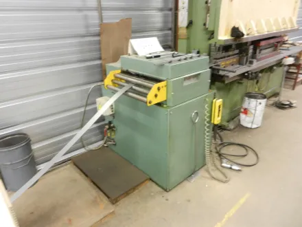 Dimeco Dimeco 1675/D straightener with CNC feed system Coiler-Glättermaschinen – RESALE