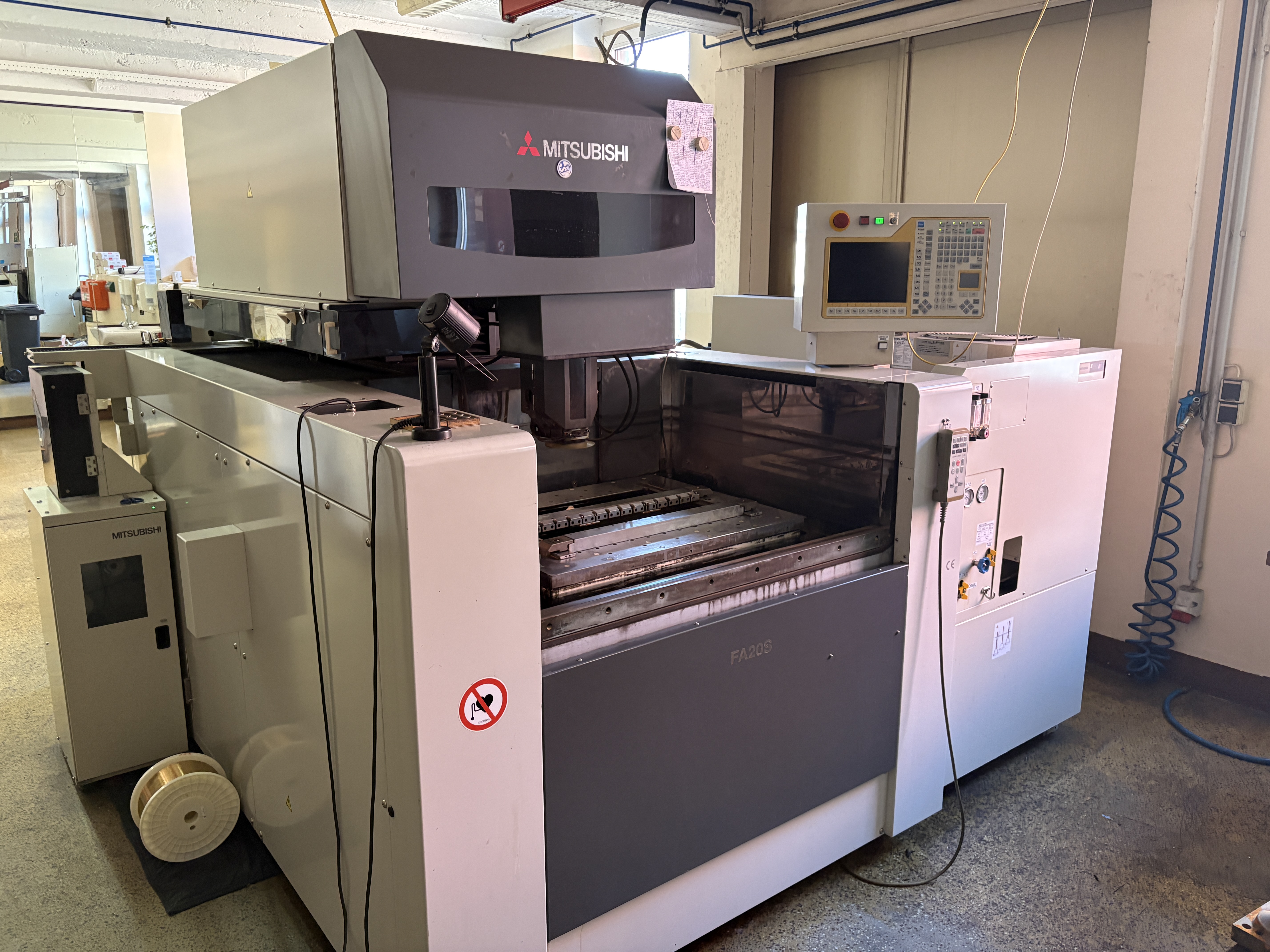 Mitsubishi W30FAS-2 Draht-EDM – RESALE