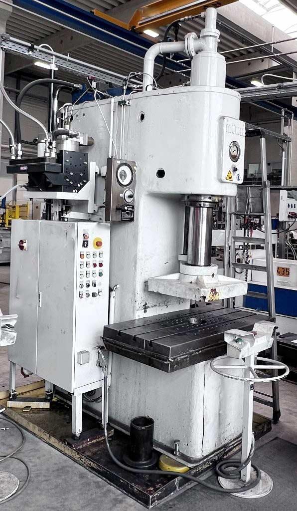 Müller CEZ 63,5 Prensa hidráulica para quadro