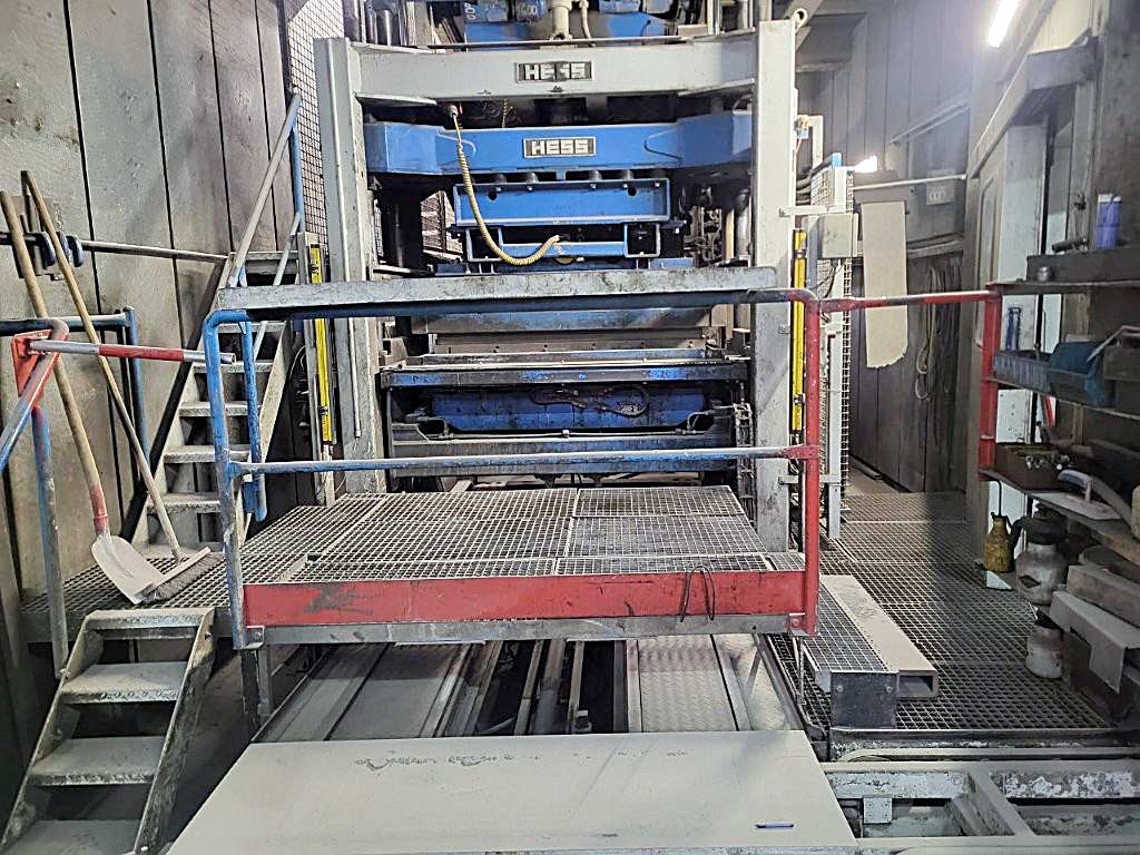 Hess Hydromat HS III Betonsteinfertigungsanlage