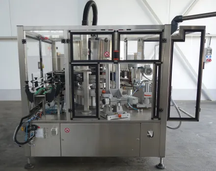Kosme Etima Labeling machine for wraparound label 6000 bph – RESALE