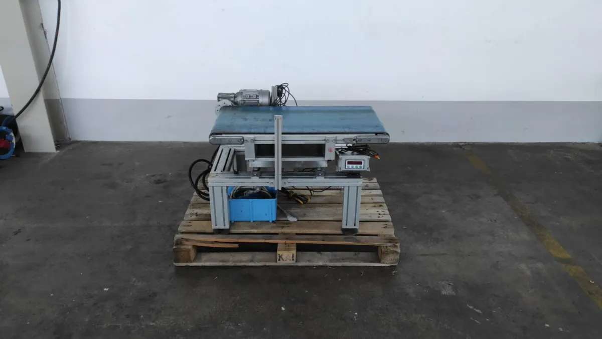 IFM n/a Kartonwaage mit Förderband