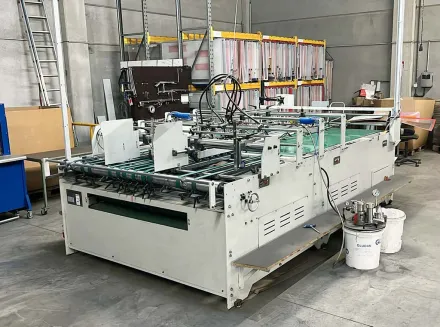 Maschinenmau 2100 Multi Gluer Faltschachtelklebemaschine – RESALE