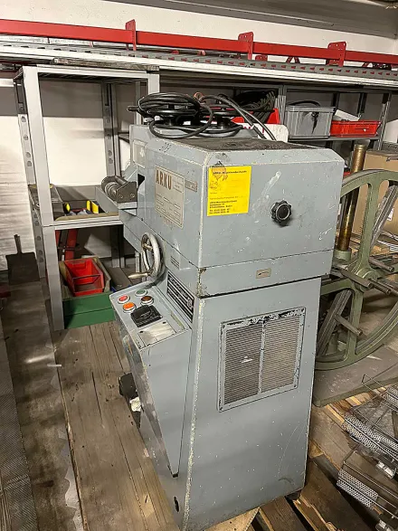 Arku RM 1012/B Richtmaschine – RESALE