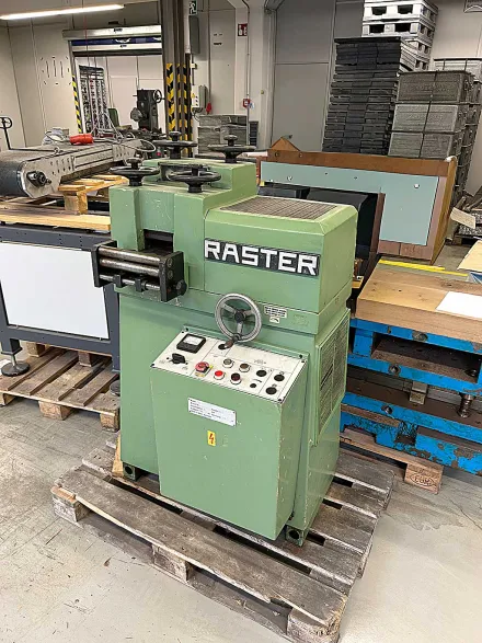 Raster 18/120 B Richtmaschine – RESALE