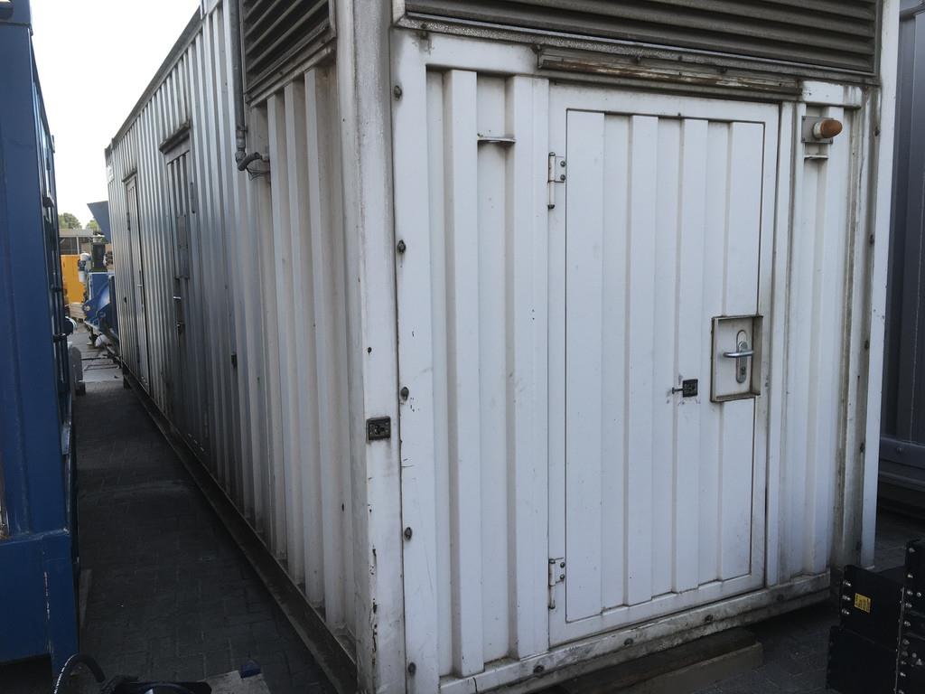 MTU 12V1600G10F GENERATOR 700KVA USED Wasserpumpen