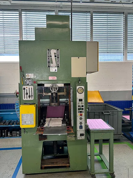 Hans Schoen UTE-B Einständerpresse – RESALE