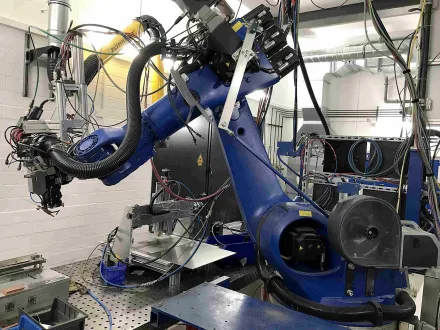 Kuka KR 100 HA Laser-Schweißroboter – RESALE