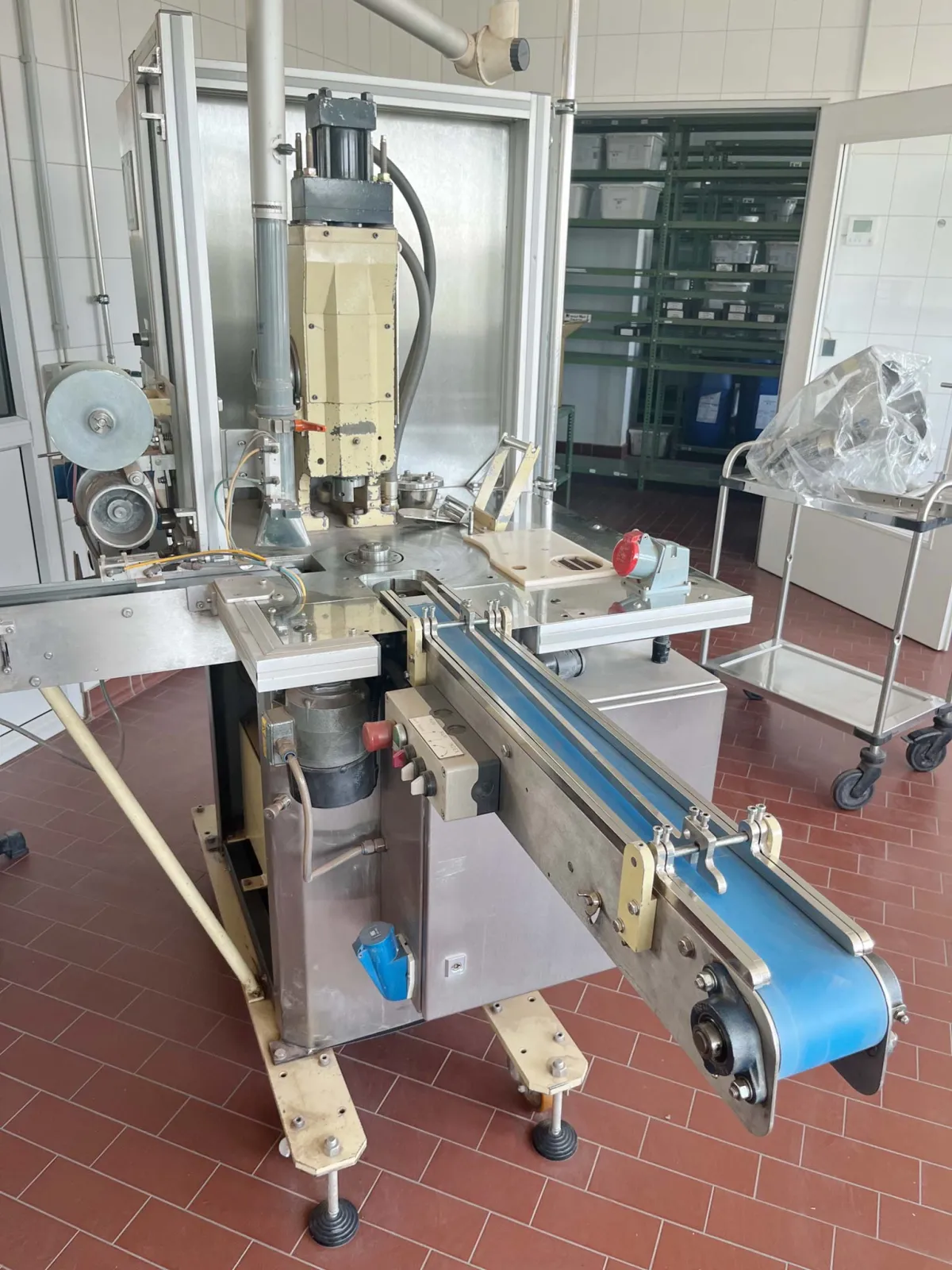 Kemwall Engineering P6-5 Automatische Puderpresse