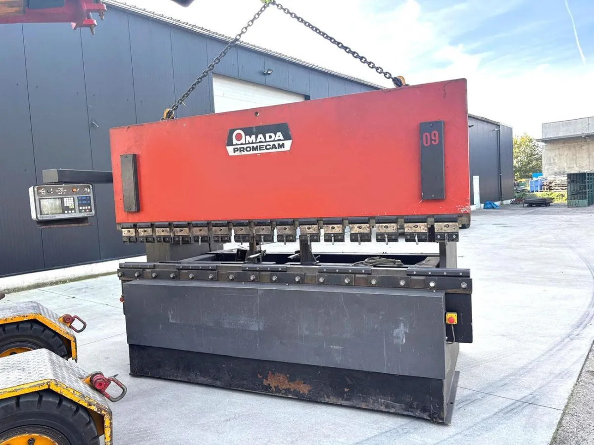 Amada ITPS 100 ton x 3100 mm CNC Hydraulische Pressbremsen