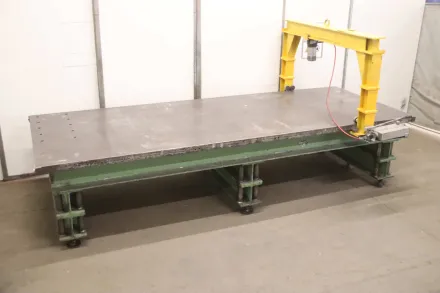 1510/4025/H900 mm Aufspannplatte mit Richtpresse – RESALE