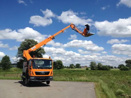 Gsr E180TJ LKW-Arbeitsbühnen – RESALE