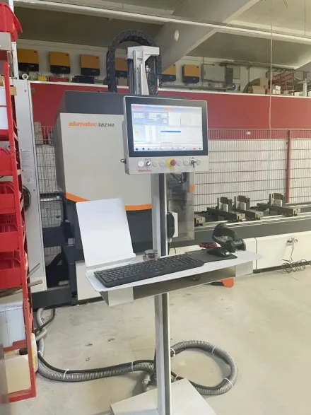 Elumatec SBZ 140 4-Achsen-Stabbearbeitungszentrum – RESALE