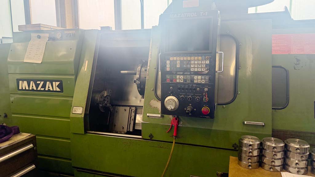 Mazak Slant Turn 15 UNIVERSAL 1000 CNC Schrägbett-Drehmaschine