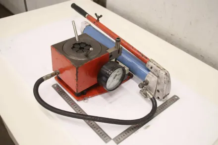 Aeroquip SQM 40 Ø 14 bis 35 mm Hydraulikschlauchpresse – RESALE