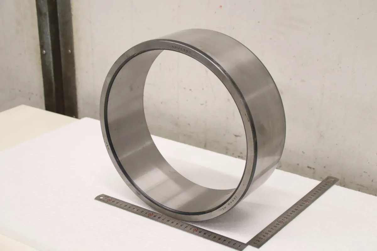 NSK NNU4960 03DR Ø 335/300 mm Zylinderrollenlager Innenring