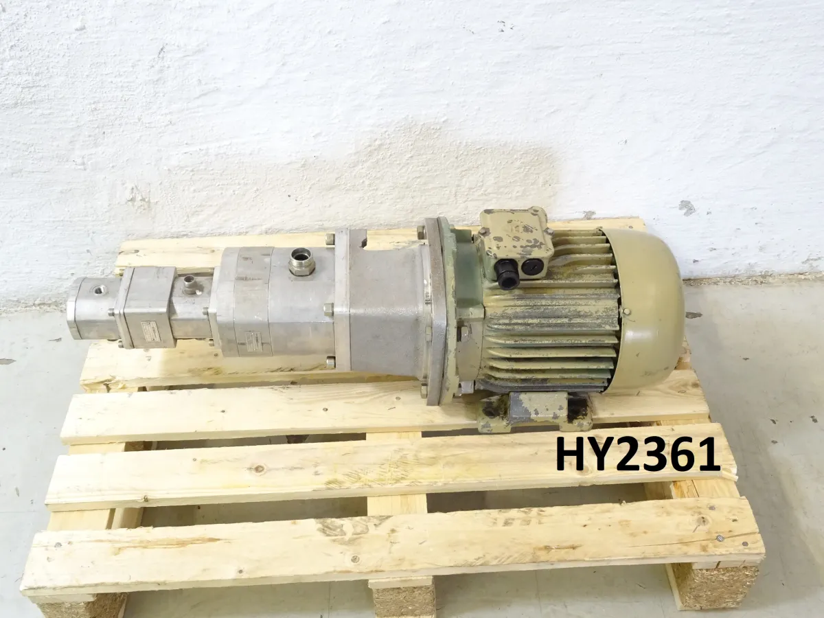 Dreifach- Hydraulikpumpe C40-2R+C6,3-2R+A6,3R, mit