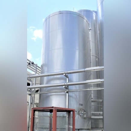 60000 Liter isolierter Rührwerkstank aus V2A mit B