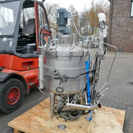 300 Liter heiz-/kühlbarer Druckbehälter aus V4A mi – RESALE