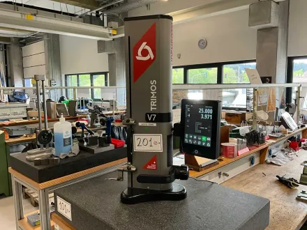 TRIMOS - V7-400 - Höhenmessgerät – RESALE
