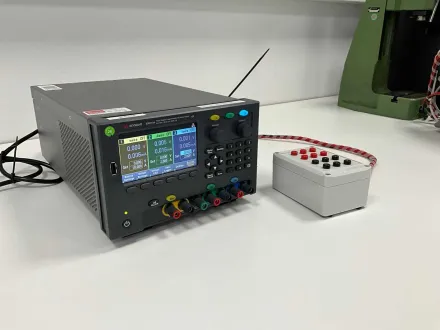 KEYSIGHT - E36313A - Programmierbares 3-Kanal DC-Labornetzgerät – RESALE