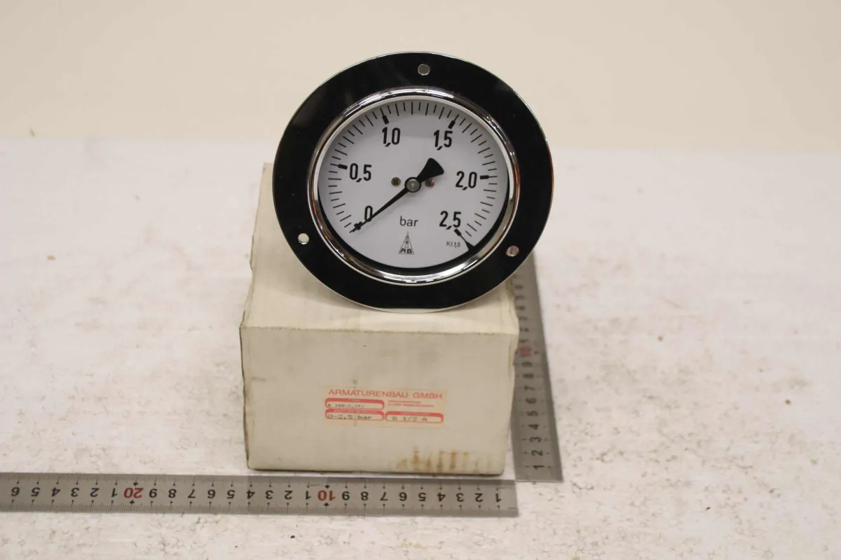 Armaturenbau R 100-1 rFr 0-2,5 bar G1/2 A Pressure gauge 0-2.5 bar