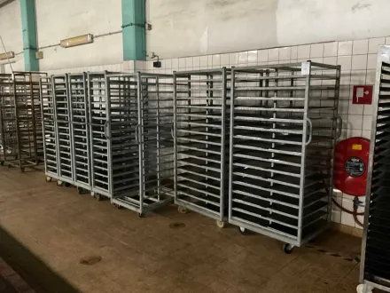 Regalwagen (7x) – RESALE