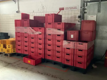 Charge von Stapelkisten – RESALE