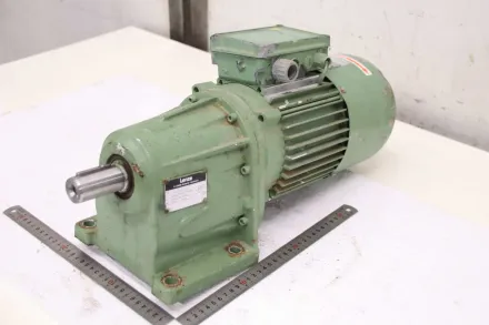Lenze 12.622.12.1 90L/4-H-TH-BR- Getriebemotor 1,5 kW 70 U/min – RESALE