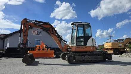 Schaeff-Terex HR 32 Kettenbagger – RESALE
