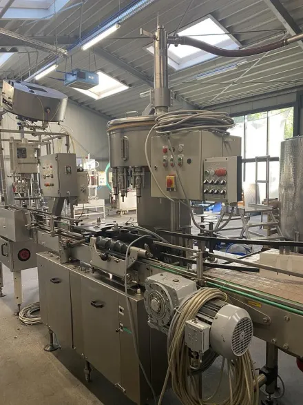 Seitz Compacta ... Abfüll- und Verpackungslini... Abfüllanlagen – RESALE