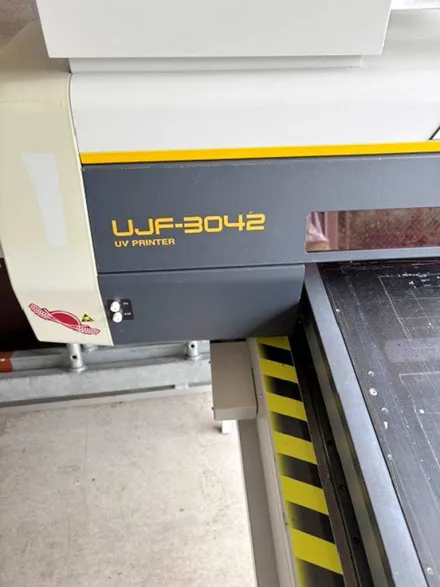 Mimaki/Kühnast UJF 3042/3000 UV-Drucker – RESALE