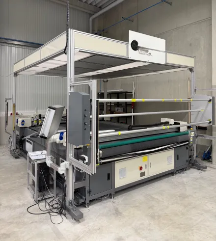 Richpeace Flat Plate CNC Cutting Machine Schneidemaschine – RESALE