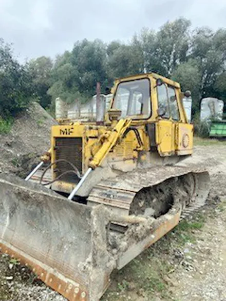 Massey Ferguson D 400 LC Planierraupe – RESALE